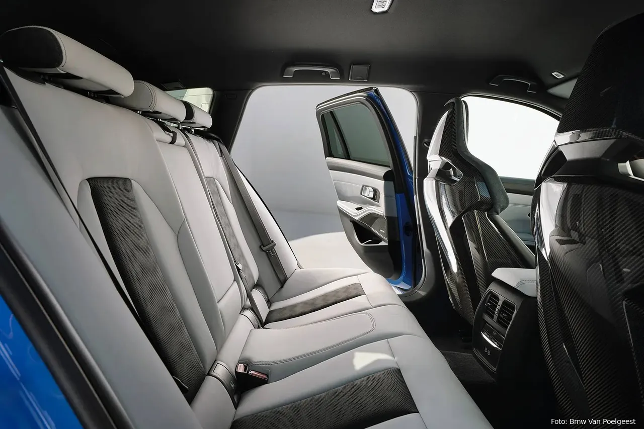De achterbank van de&nbsp;BMW M3 CS Touring