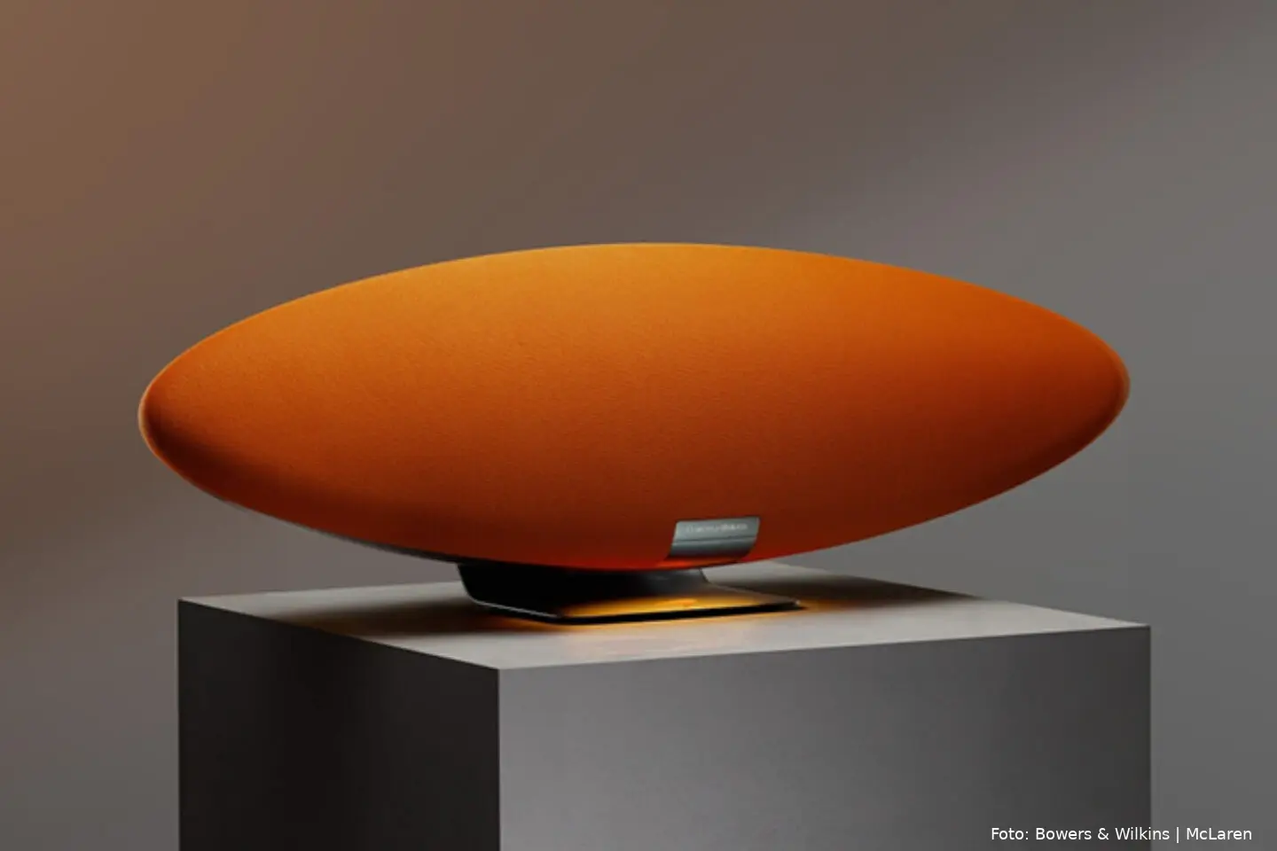 bowers wilkins zeppelin mclaren edition 1 1440x960 1