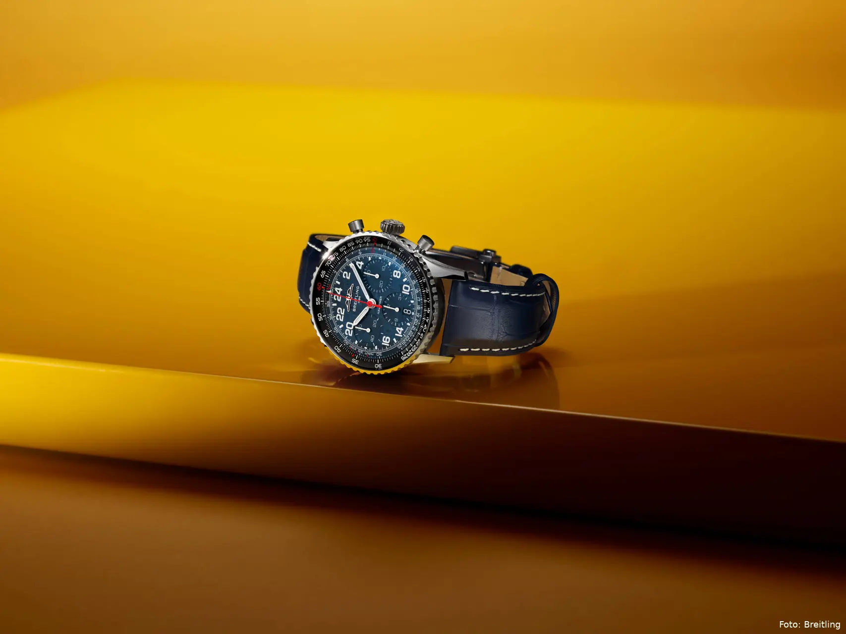 01_Navitimer B02 Chronograph 41 Cosmonaute Artemis II_Ref.AB02307A1C1P1_RGB