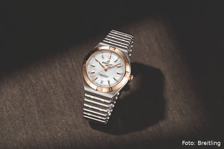 06_Chronomat Automatic 36_White Mother of Pearl_U10320101A1U1_RGB