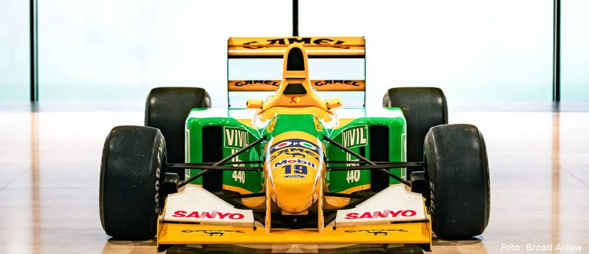 GI26E_r0008-1992-Benetton-B192-Formula-One-ex-Michael-Schumacher_004-1160x500