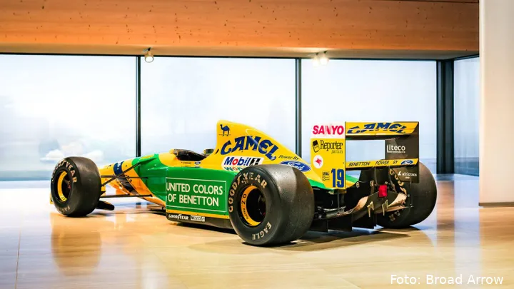 GI26E_r0008-1992-Benetton-B192-Formula-One-ex-Michael-Schumacher_003-1536x864