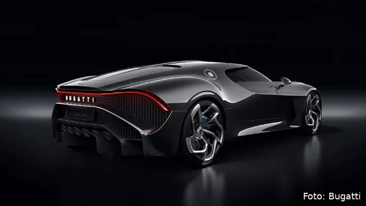 bugatti-la-voiture-noire4