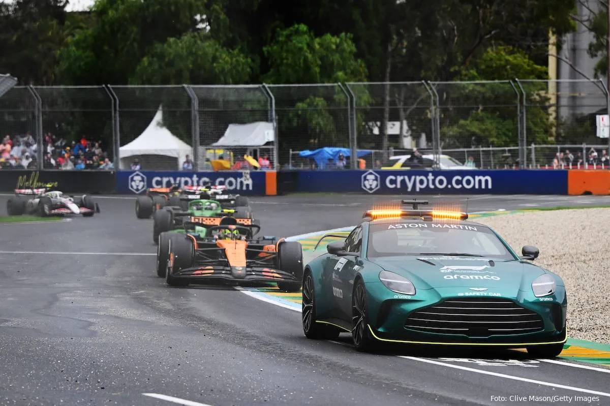 f1 safety car
