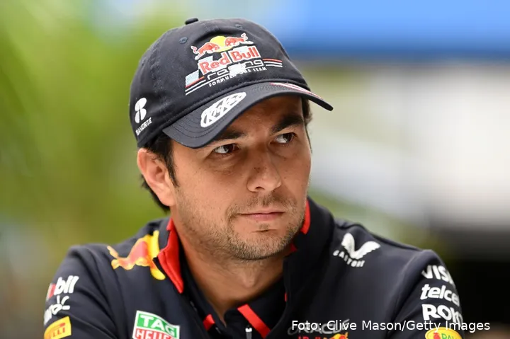 <i>Sergio Perez</i>