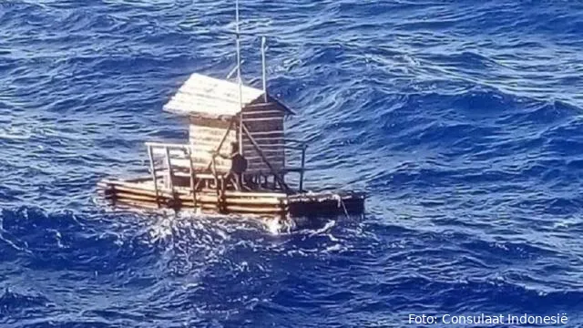 indonesische man 19 overleeft wekenlang zee