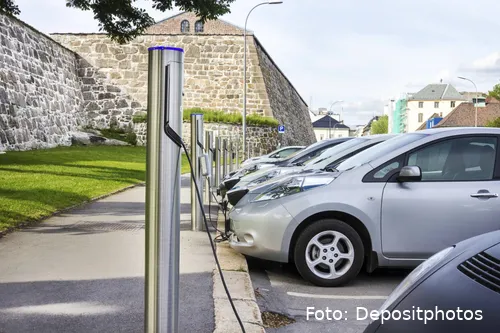 Depositphotos_28331411_XL