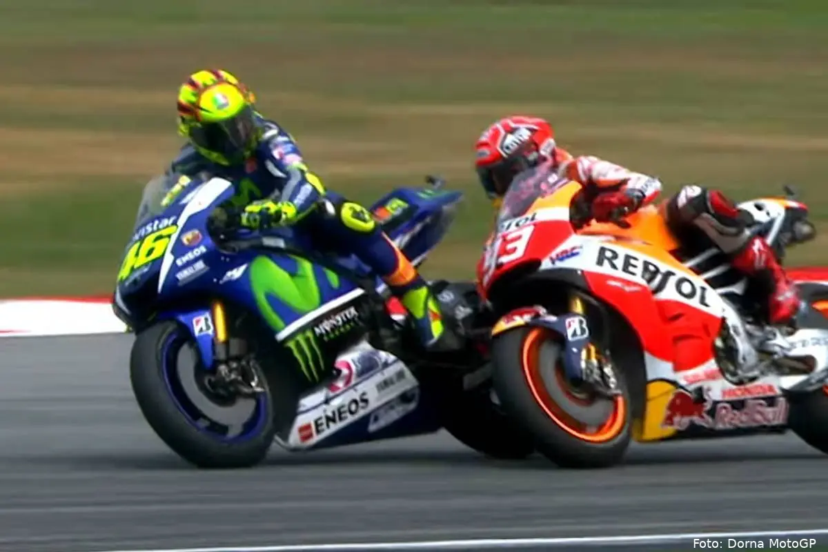 Valentino Rossi Marc Marquez MotoGP Sepang 2015