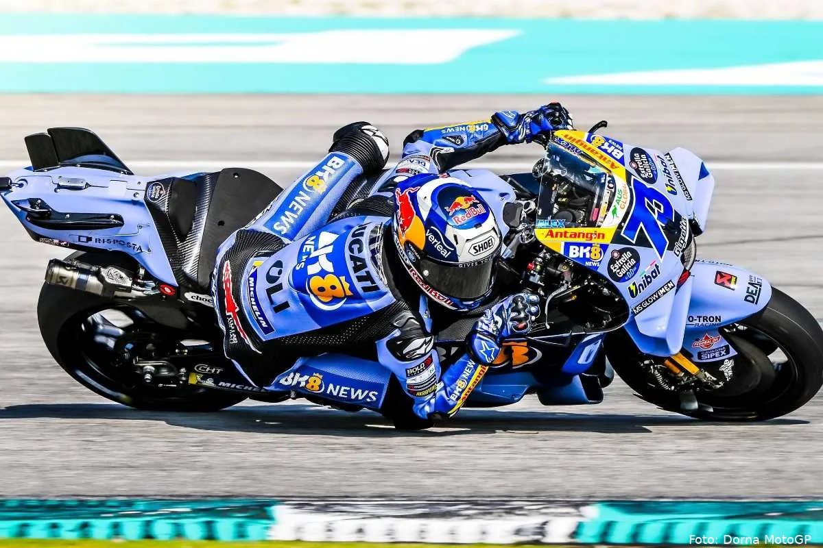 Alex Marquez pilota Gresini MotoGP guida la Ducati Desmosedici GP26 nel Sepang Test