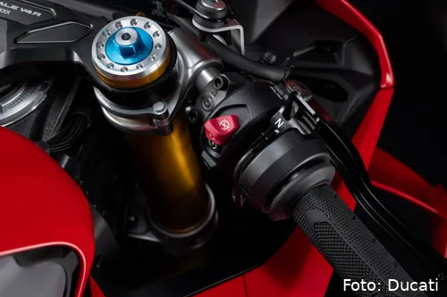 09 - MY26_PANIGALE_V4R_DETAILS _35__UC849342_High