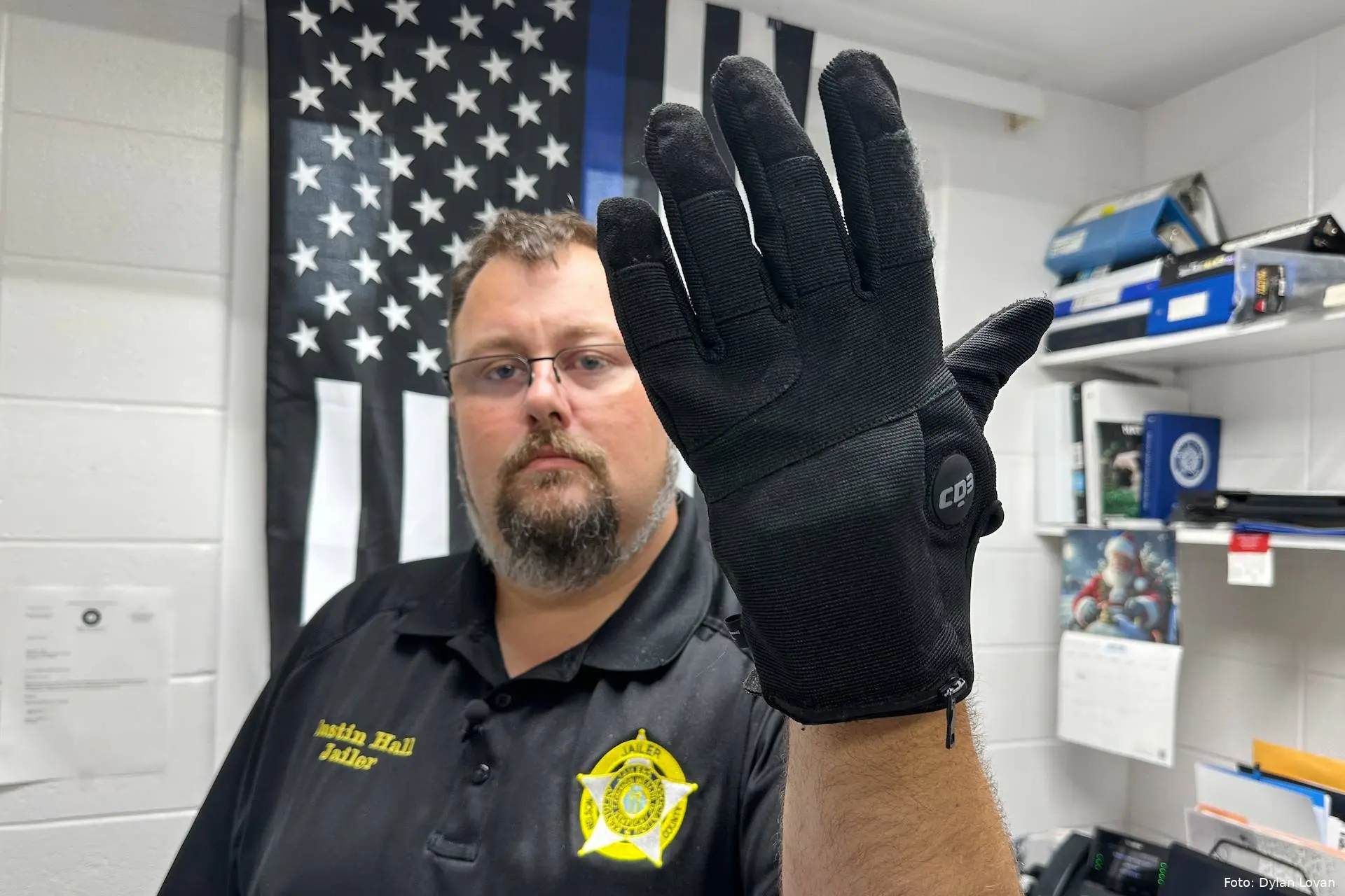 de-stroomhandschoenen-worden-in-de-verenigde-staten-al-gebruikt-in-bepaalde-gevangenissen