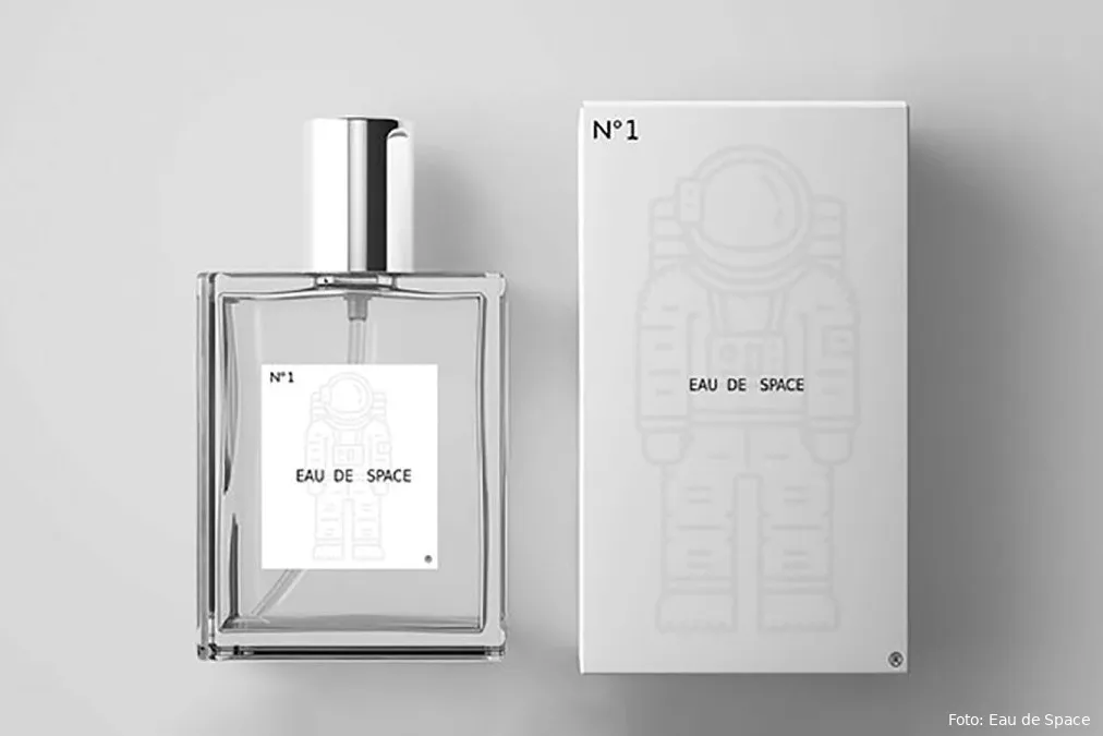 https hypebeastcom image 2020 07 nasa eau de space fragrance kickstarter 01