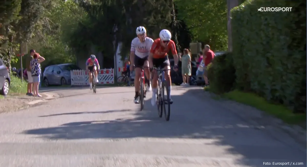 uae fan pa vejen til liege bastogne femme