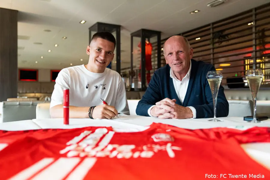christos tzolis contractondertekening jan streuer