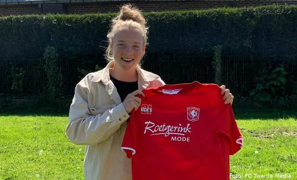 elena dhont aanvsaller fc twente vrouwen
