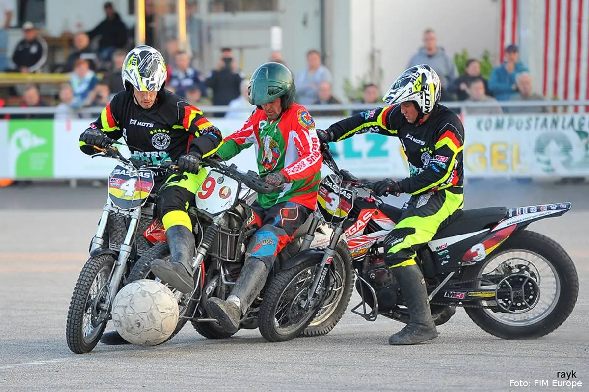 motoball-moto-calcio-sport