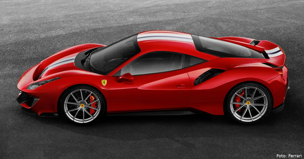 facebook-linked_image___ferrari-488-pista_3-scaled