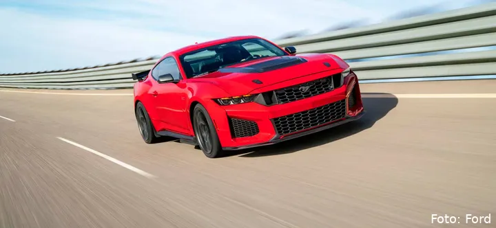 Mustang Dark Horse-HP-desktop