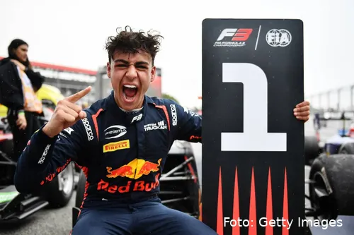 Arvid-Lindblad-red-bull