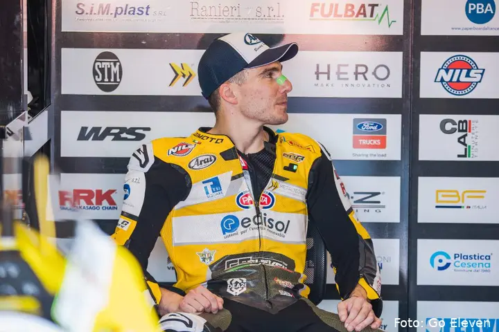 Lorenzo Baldassarri in the Go Eleven Superbike team garage