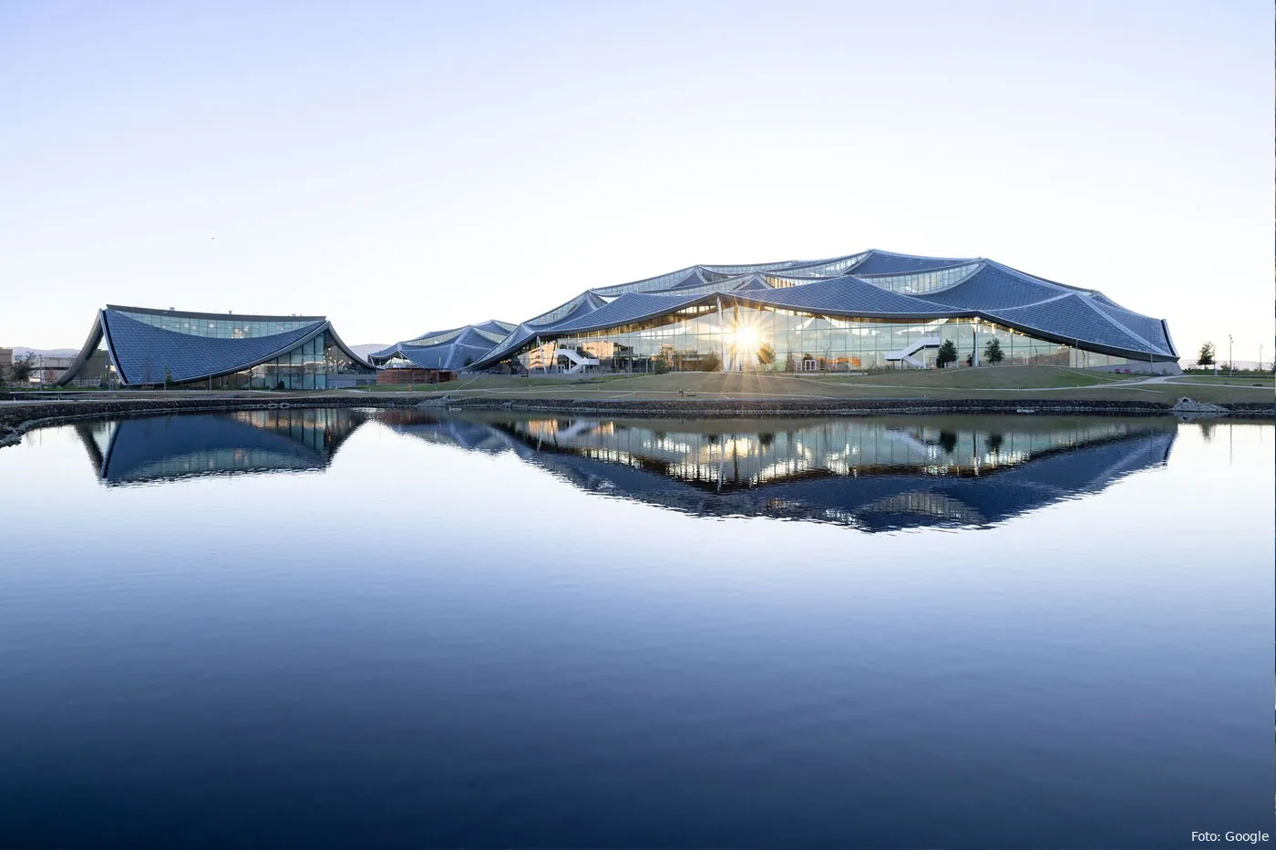 google bay view hq first all electric campus designed itself sustainable news info 002