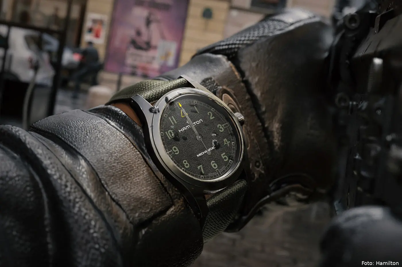 https---hypebeast.com-image-2026-09-18-call-of-duty-modern-warfare-hamilton-4-khaki-field-mechanical-38mm-watch-collaboration-release-info-4