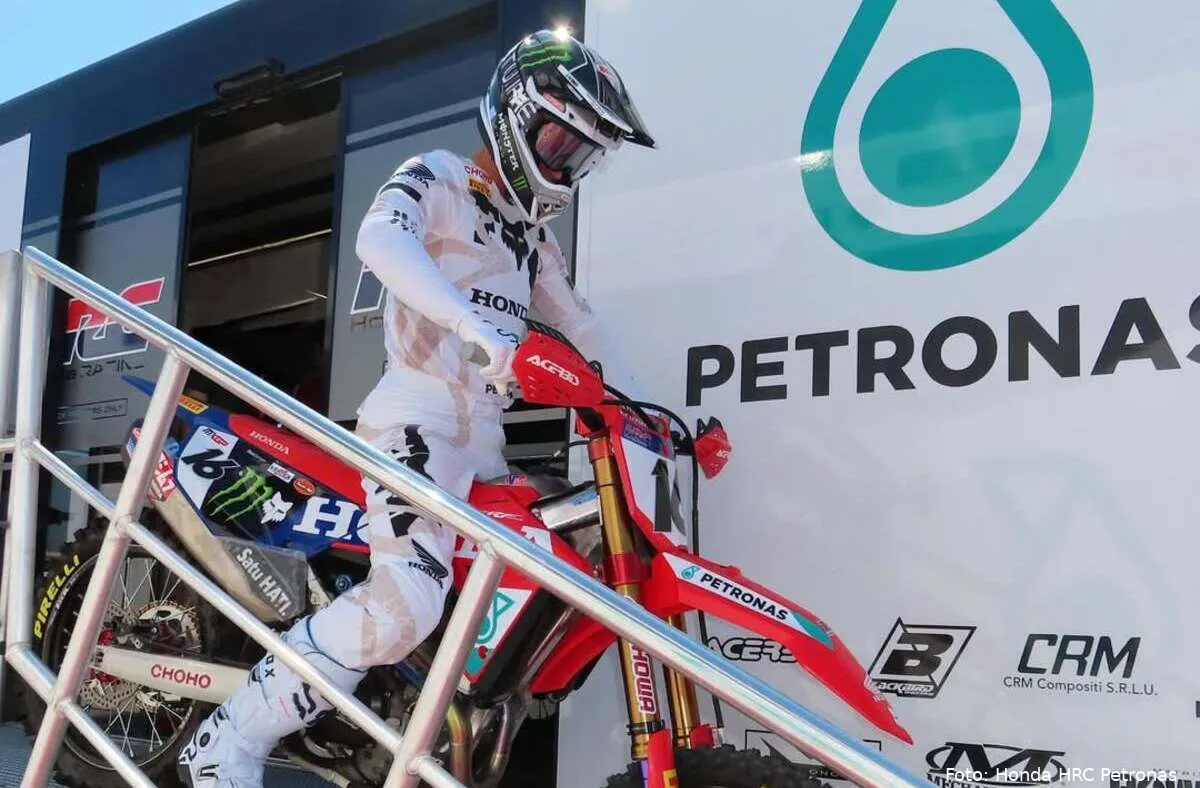 vialle-out-motocross-mxgp-lettonia