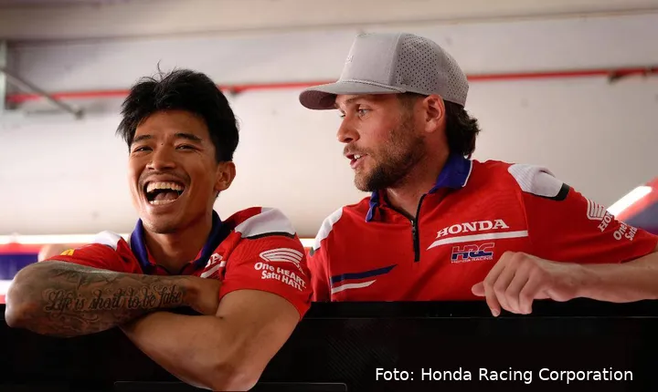 Jake Dixon e Somkiat Chantra nel box Honda HRC Superbike ad Aragon
