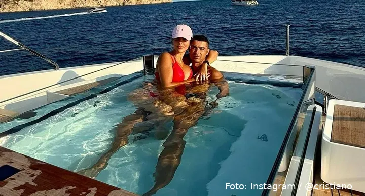 🛥️ ☀️ ❤️