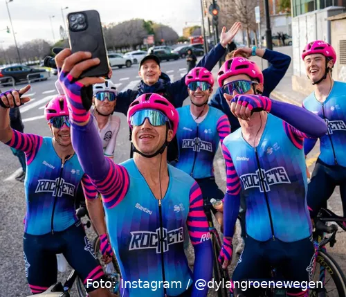 L(a)unching 🚀🌭😉🎈 (1)