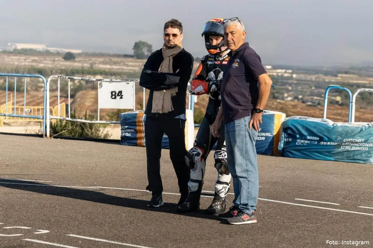 Jorge e Chicho Lorenzo con Maverick Vinales pilota KTM Tech3 MotoGP