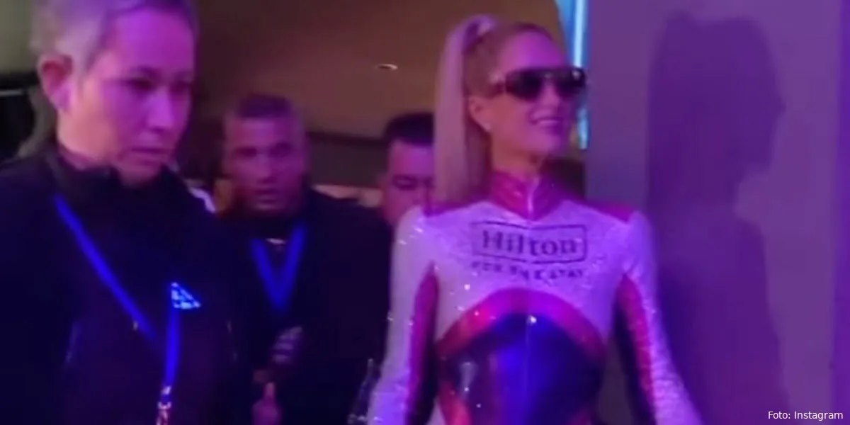 paris hilton ankomst