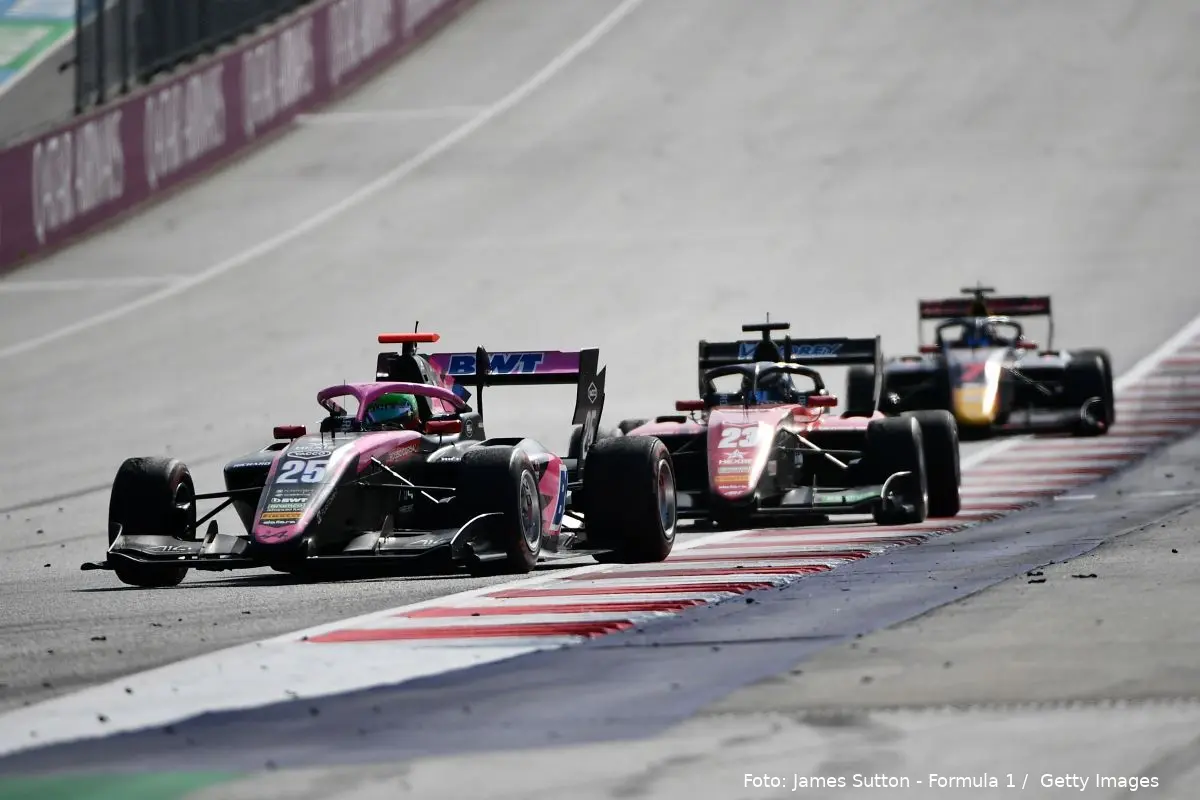 red bull f1 nikola tsolov
