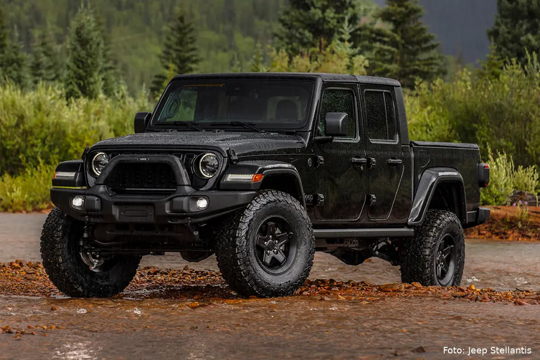 2024 jeep gladiator 0 hero