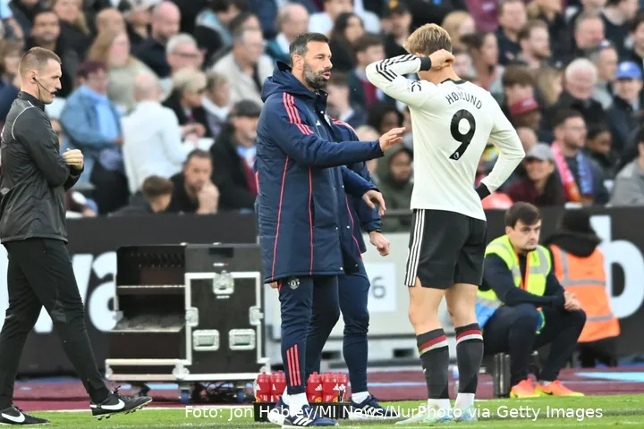 <i>Van Nistelrooy med gode råd til Højlund</i>