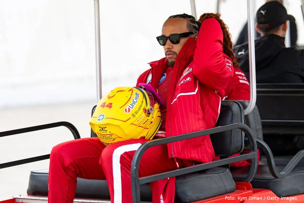lewis hamilton ferrari
