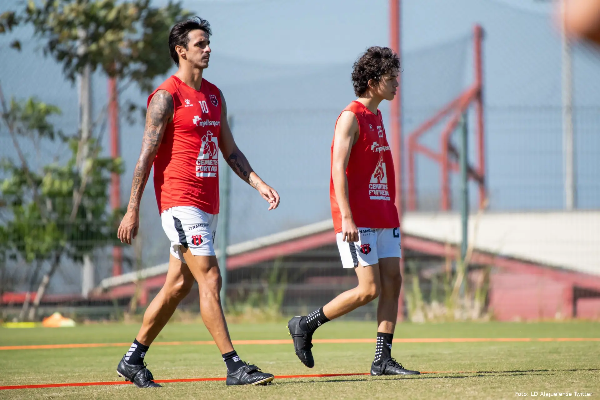 bryan ruiz traint met zoon ld alajuelense 2022 costa rica