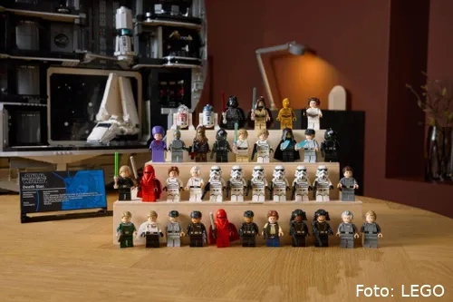 Minifigures