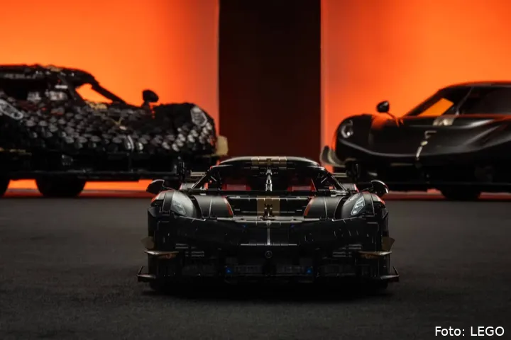 https___hypebeast.com_image_2026_06_20_lego-technic-koenigsegg-sadairs-spear-megacar-release-info-42232-3