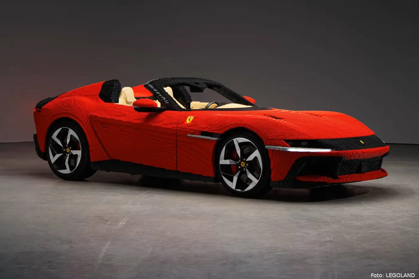 https___hypebeast.com_image_2026_03_31_LEGO-Ferrari-12Cilindri-Spider-Life-Size-Model-LEGOLAND-New-York-Announcement