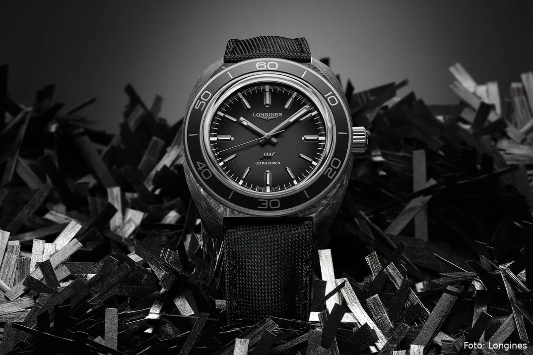 longines ultra chron carbon 0 hero