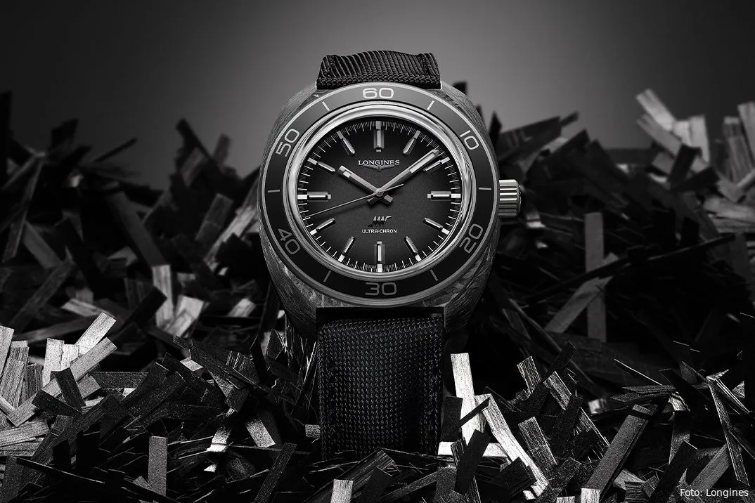 longines ultra chron carbon 0 hero