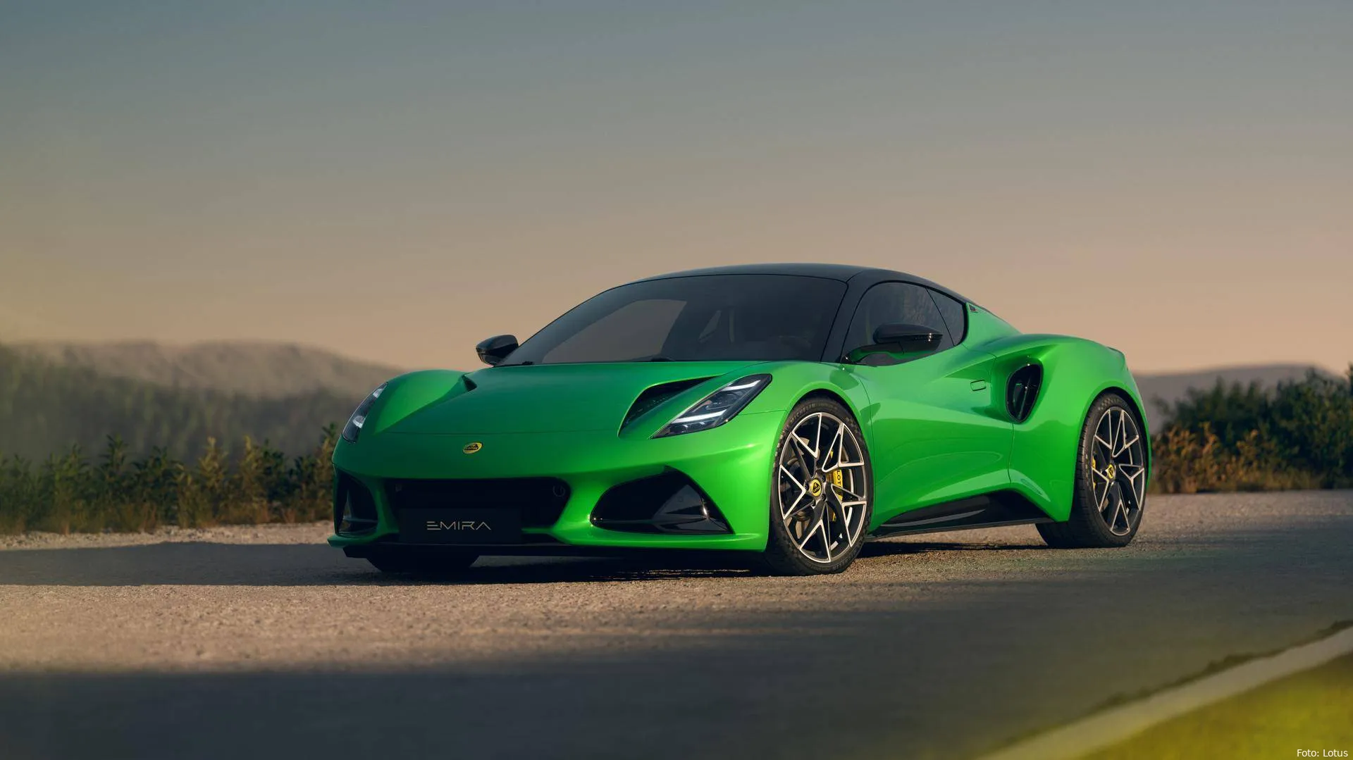 lotus emira v6 se eos green