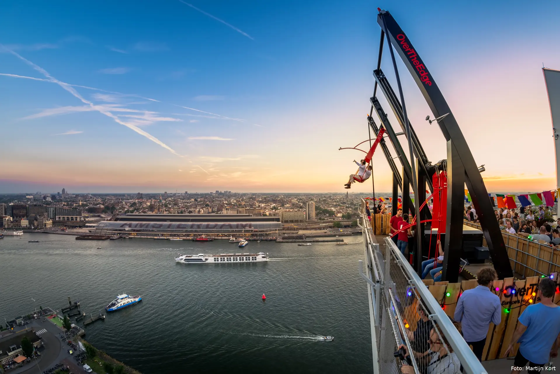 credits martijn kort over the edge