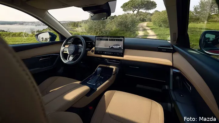 03-cx-5-gallery-navigation-desktop-3