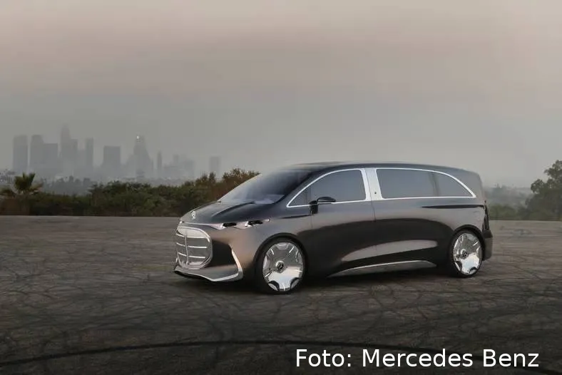 2025_MercedesBenz_VisionV_038