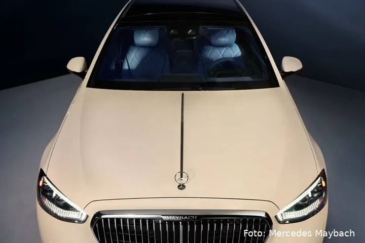 https___hypebeast.com_image_2026_03_23_lebron-james-custom-mercedes-maybach-s-680-v12-003