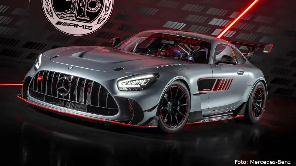 mercedes amg gt track series