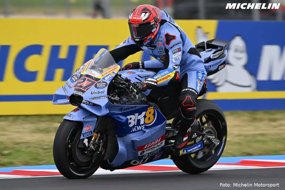 Iker Lecuona guida la Ducati Desmosedici del team Gresini nelle prove MotoGP a Balaton Park
