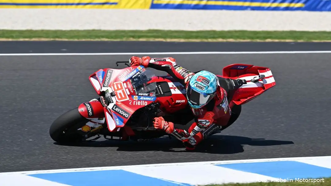 Marc Marquez guida la Ducati MotoGP sulla pista di Phillip Island